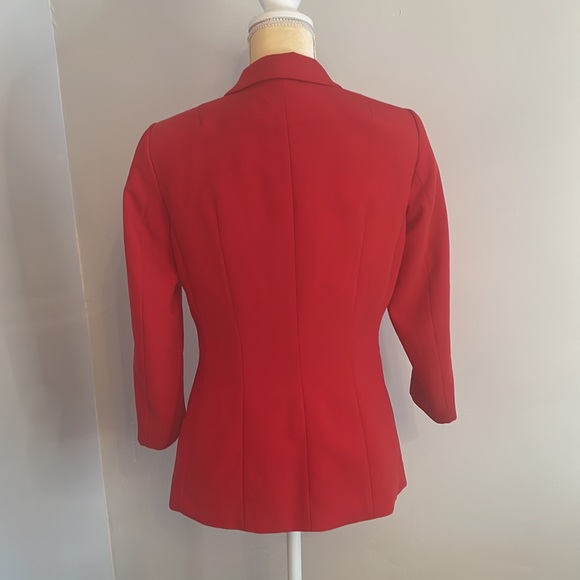 Beautiful blazer barely worn. - Picture 3 of 5